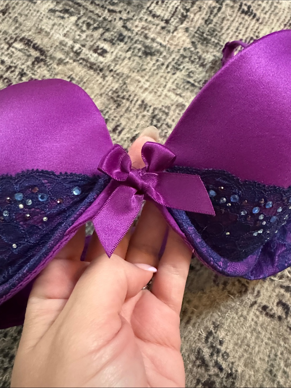 Victoria's Secret Vibrant Purple Satin Push-Up Bra with Beaded Lace - Picture 2 of 4